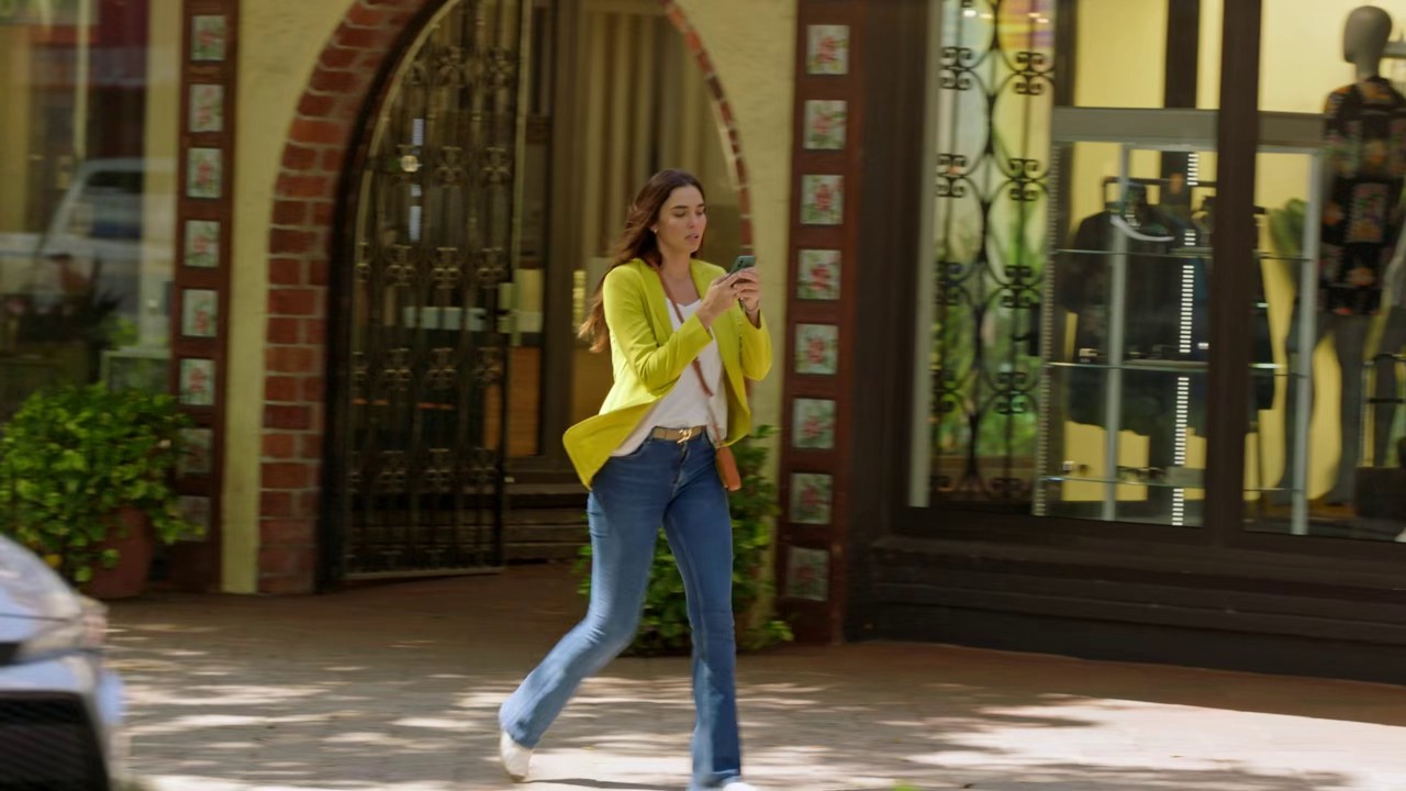 The Love Advisor (2023) AMZN WEB-DL Hindi + English 720p HEVC DDP 2.0 ESub CineVood.mkv.0000